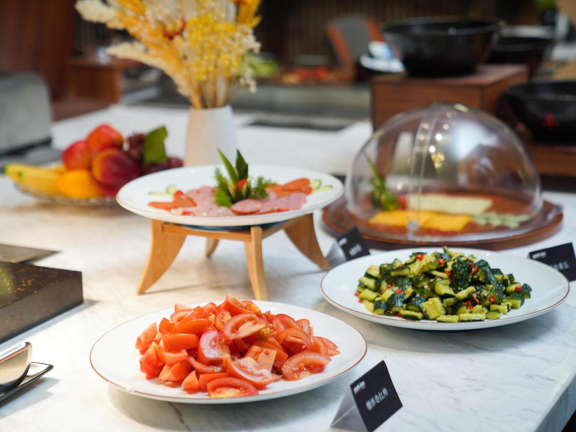 Park Inn By Radisson Nanchong Yilong Star City Plaza Luaran gambar